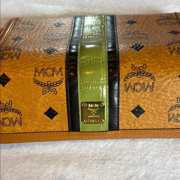 MCM limited edition Brown and Green Logo Wallet - Picture 5 of 16